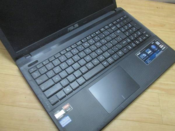 ASUS X55U AMD E2-1800/4G/320G/Win8/液晶割れ X55U Notebook