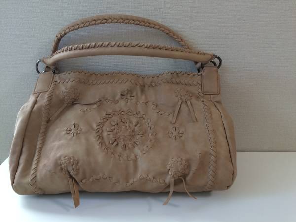 自由区　ワンショルダーバッグ（美品）フォークロア風