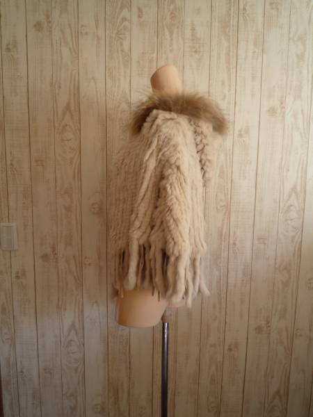 blancheurluxe ブランシュール ラビットファーポンチョ - メルカリ 