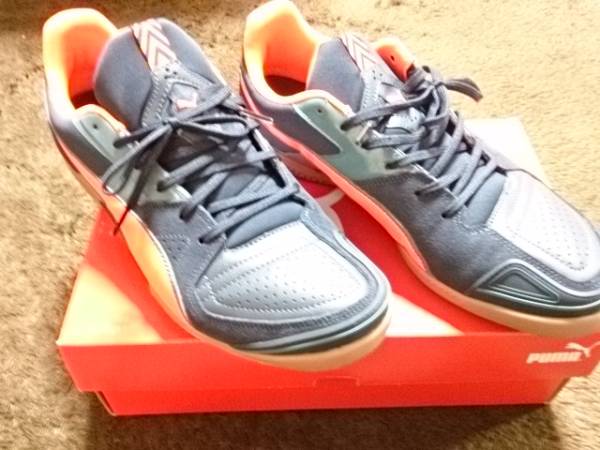 送込み ◇PUMA Invicto Sala◇４時間着用 ナイキ好きな方にも