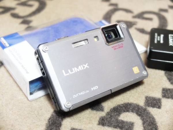 panasonic 防水・防塵・耐衝撃デジカメ LUMIX DMC-FT1 【公式通販】