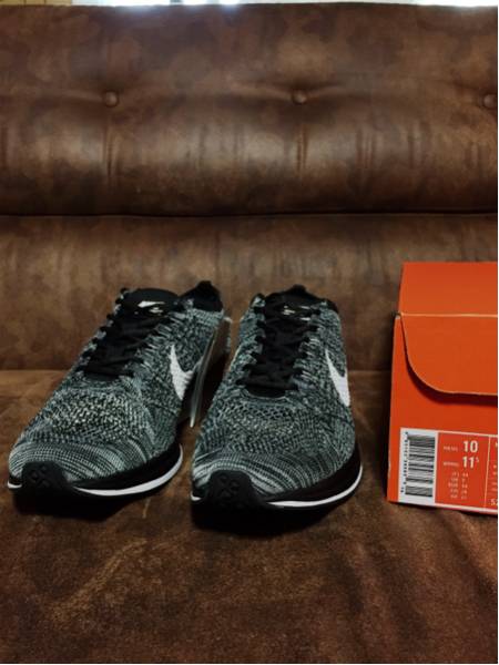 NIKE FLYKNIT RACER 28フライニット レーサー 黒オレオブラック