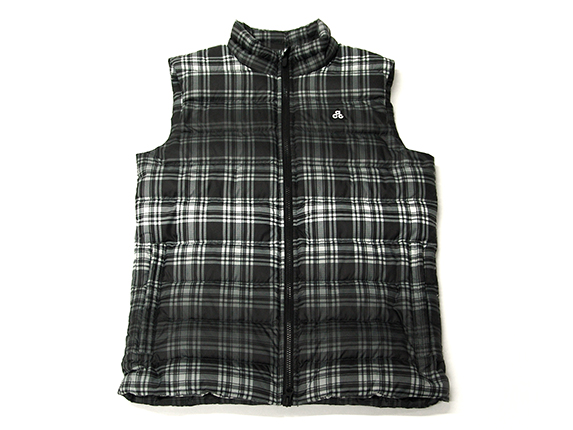 美品　NIKE ACG　ダウンベスト　Sサイズ　ダウン800フィル