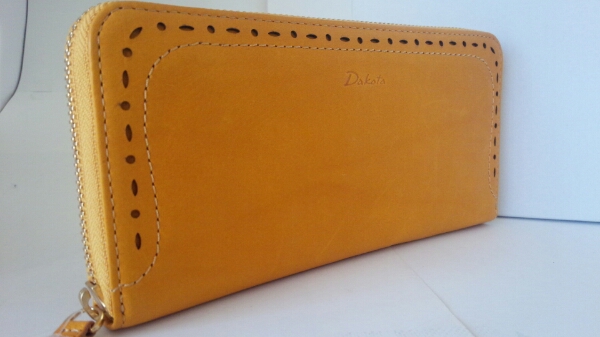 早い者勝ち！ 新品 Dakota 長 財布 未使用 送料無料 13，00 1円