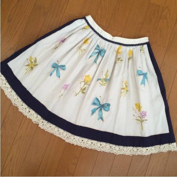 ロイスクレヨン Lois CRAYON スカート | 花柄の通販 ITEMS NEW ロイス