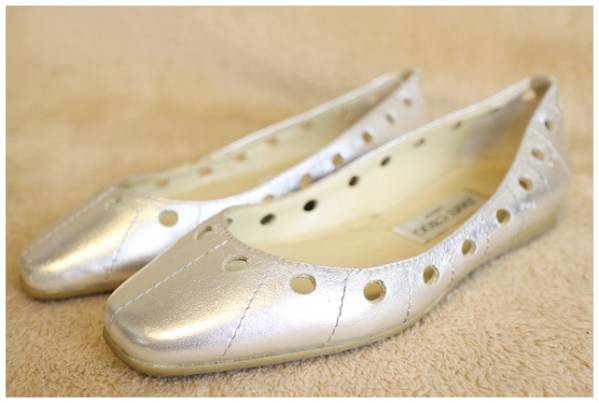 1円～【ジミーチュウ本物】フラットシューズ/銀/34.5【K637I