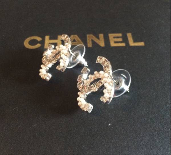 CHANEL ノベルティ　ピアス CHANEL（ピアス）のフリマアイテム一覧