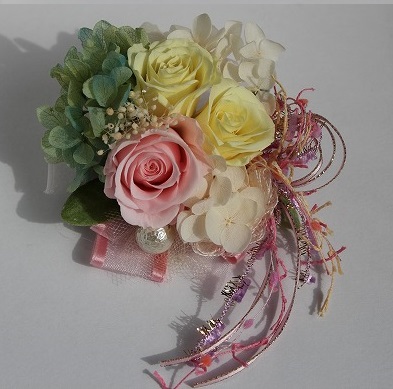 ■プリザーブドコサージュ　送料込・クリアケース入り■J■_2