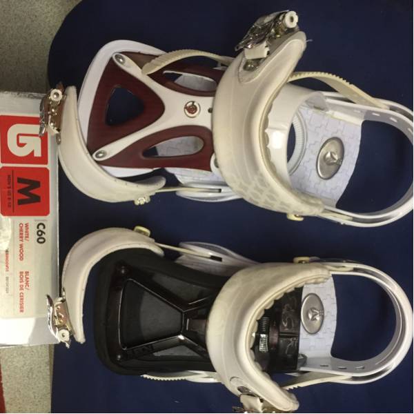 Burton. C60 Mサイズ 訳ありますが