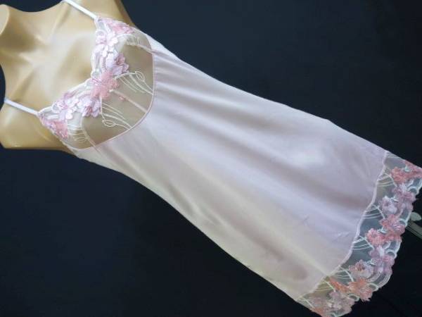1182★B80　スリップ　Wacoal ワコール　胸元刺繍レース