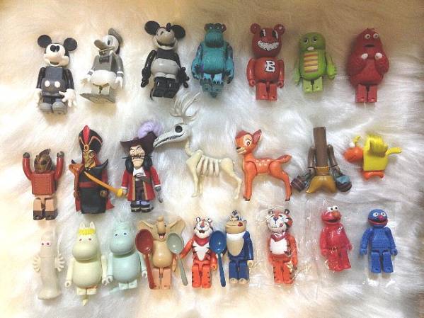 ☆キューブリック22体セット☆ケロッグ☆BE@RBRICK キューブリック