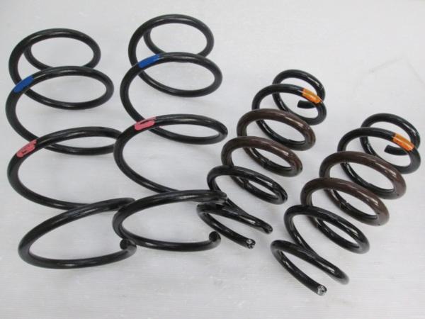 即決 ハリアー HV AVU65W 純正 スプリング 1台分 (n083641)