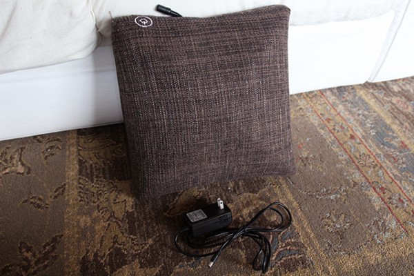 美品 Lourdes ルルド マッサージクッション AX-HL148M