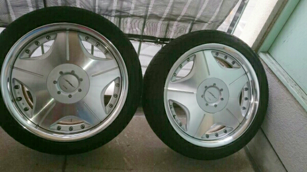 美品WORKワークユーロラインホイル17インチ サイズ205-45 17 7j 