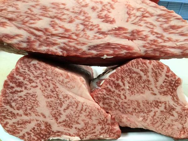 宮崎牛　A５ マル 特選ヒウチ 1.34k　ローストビーフ ステーキ