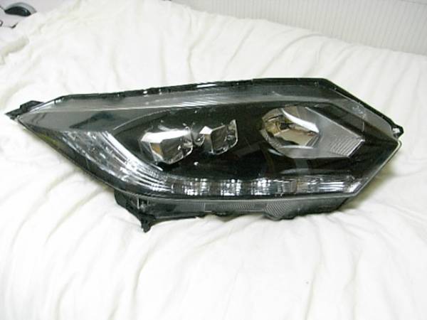 ヴェゼル 右ヘッドライト（LED） ホンダ用 パーツ 【公式通販】