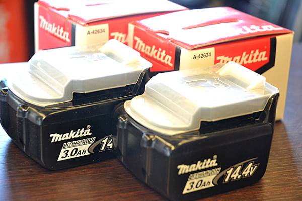 2個 マキタ 純正 新品 バッテリ makita BL1430 14.4v 3.0Ah