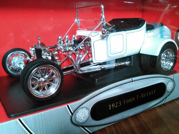 ヤトミン 1923 FORD T-BUCKET フォード Tバケット 1/18