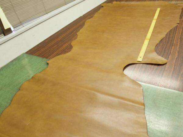 Y-16020127国産 牛アニリンキップ145ds半裁1.2mmブラウン