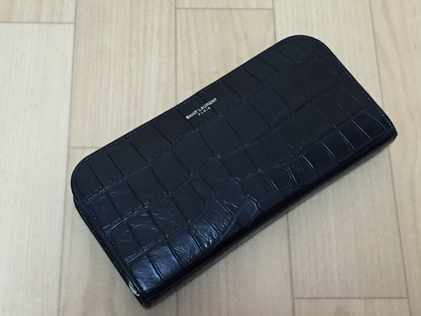 【サンローラン】クロコダイルエンボスレザーウォレット黒