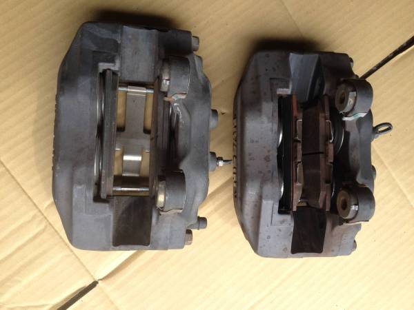 日産 スカイライン ECR33フロントキャリパー 日産スカイライン