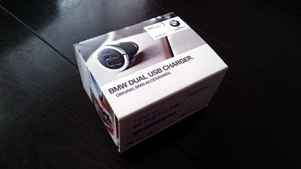 ★【新品】BMW デュアルUSBチャージャー 純正 ★