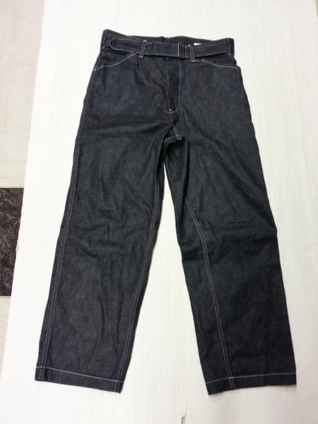 201４FW COMOLIコモリ ベルテッド テーパードデニムパンツ　1