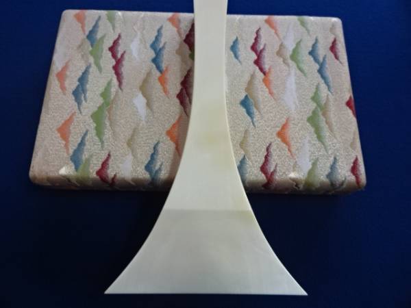 特上　本象牙　撥（無垢一本物）