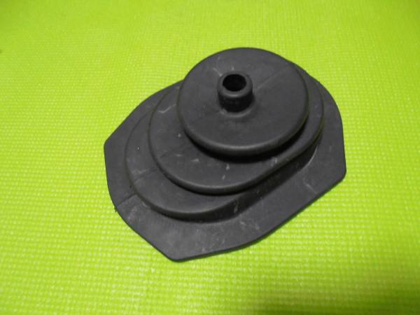 C211 スカイライン ジャパン フロアブーツ 新品 C210