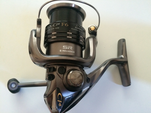 中古 COMPLEX CI4 F6 2500HGS シマノ