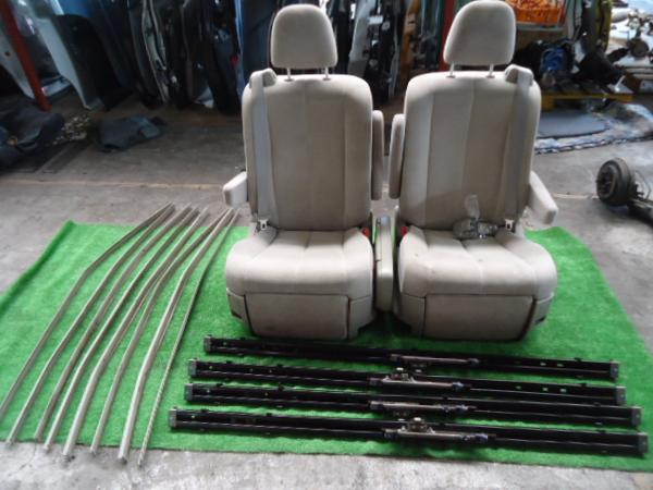 エスティマ ACR50W セカンドキャプテンシートセット (3BE1674