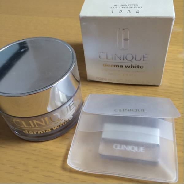 クリニーク ダーマホワイト