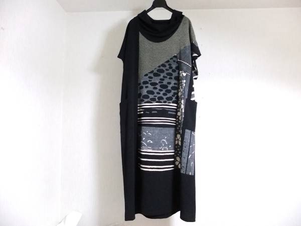 新品　詩仙堂　ｂｙＨＩＴＯＳＨＩ切り替ちりめんワンピース　Ｍ