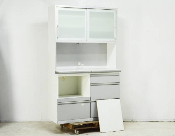 ◇飛騨産業 キツツキ クレセント ナラ材食器棚 カップボード 飛騨産業