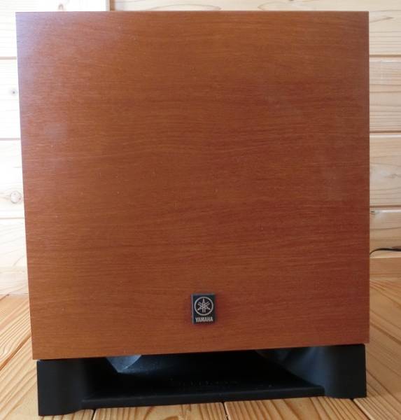 YAMAHA ヤマハ　サブウーファー YST-SW010　中古品