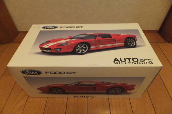 1/18 AUTOart FORD GT