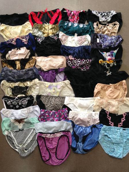 倉庫保管品　少し小さめ　光沢　ショーツ　40枚