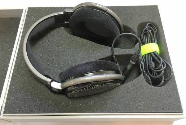 SENNHEISER　ゼンハイザー オープン型ヘッドホン HD650