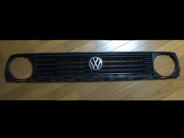 VW ゴルフ2 純正フロントグリル ブラック 中古】VW ゴルフ2 mk2 2灯 純正グリル 外装、エアロ 自動車メーカー別
