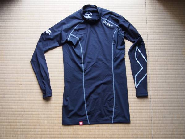 2XU メンズ コンプレッション　インナー　長袖シャツ　Sサイズ
