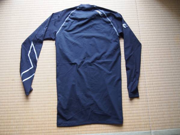 2XU メンズ コンプレッション　インナー　長袖シャツ　Sサイズ