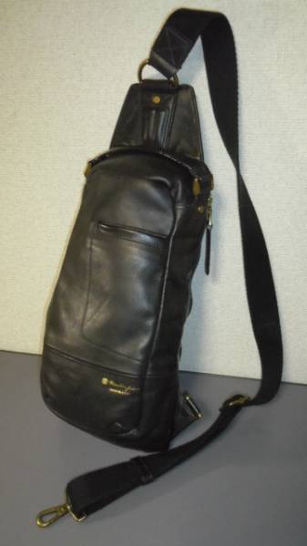 MASTER PIECE GLOSS ワンショルダーバッグ グロス 黒×橙 BLK