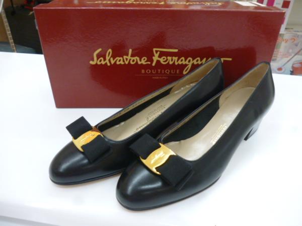 【上安店】★サルヴァトーレフェラガモ★リボン パンプス 23.5cm