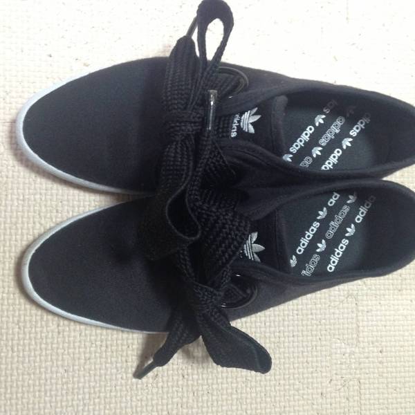 リレースロー アディダス adidas | LOW リボン スニーカー by reshoe 