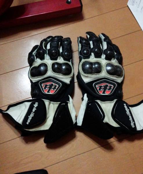 SHOEI 人気の白 Z4 おまけあり