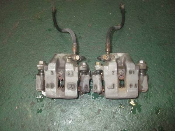 ロードスター（ＮＢ６Ｃ）フロントブレーキキャリパー左右！_1