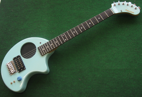 ■■ 超美品！ZO-3 ハイゲインディストーション組込み KAI-ZO □□改造品□ZO-3 ハイゲインDistortion組込み KAI-ZO 水色
