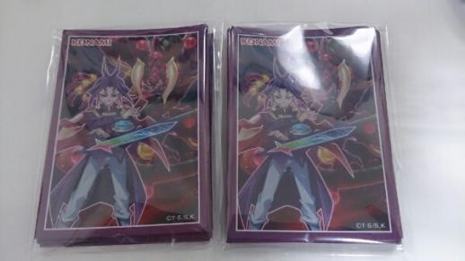 スリーブ 遊戯王の日 ユーリ 遊戯王 ユーリ&スターヴ・ヴェノム