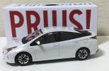 非売品 最新型プリウス　PRIUS　ミニカー　ホワイトパール