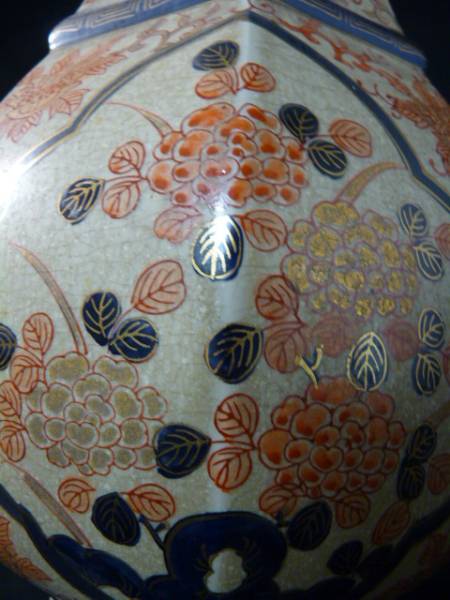 ☆陶☆ 中国 古玩 乾隆年製 色絵金彩草花文様 六角大花器 骨董陶磁器